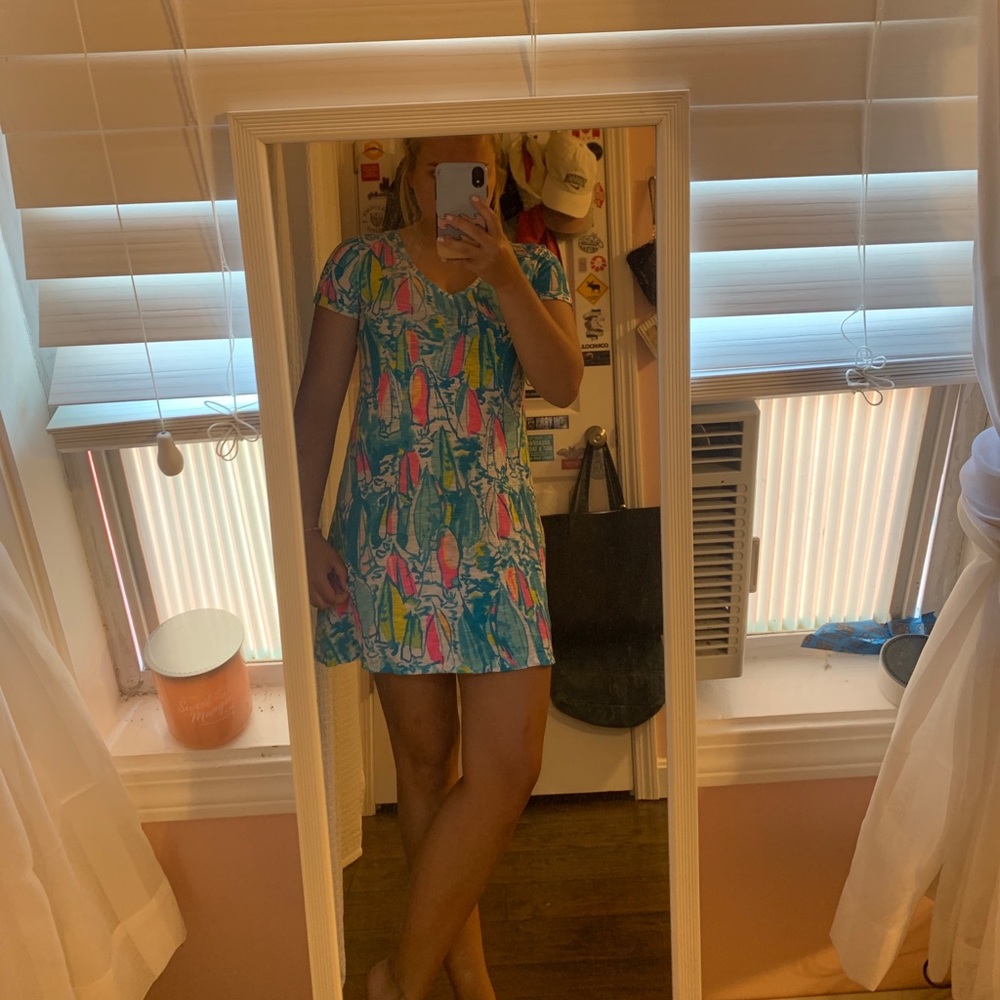 Blue floral Lilly Pulitzer t shirt dress